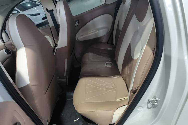 Used Wuling Hongguang MINIEV 2025 Four-Door Version Advanced Edition Left Rear Seat