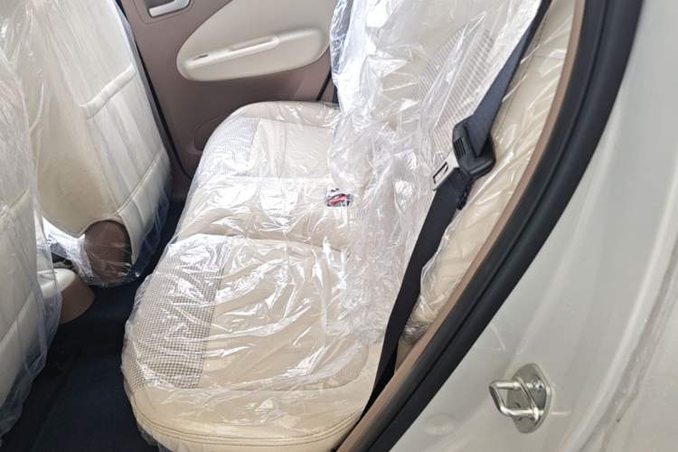 Used Wuling Hongguang MINIEV 2025 Four-Door Version Advanced Edition Left Rear Seat