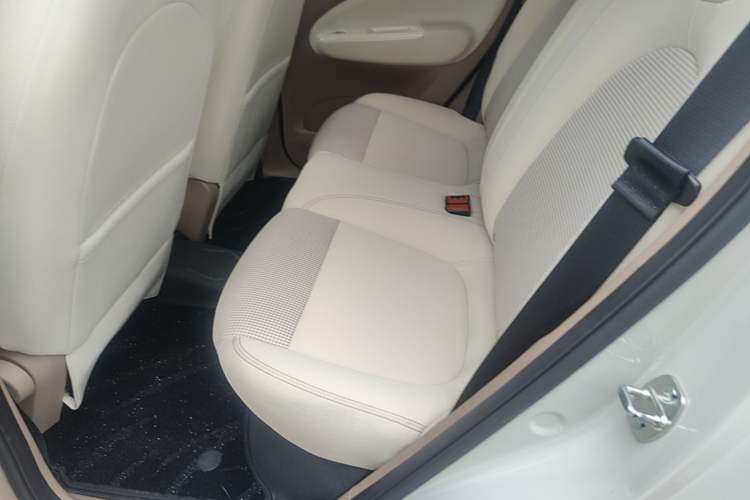 Used Wuling Hongguang MINIEV 2025 Four-Door Version Advanced Edition Left Rear Seat