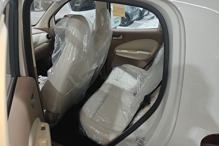 Used Wuling Hongguang MINIEV 2025 Four-Door Version Advanced Edition Left Rear Seat