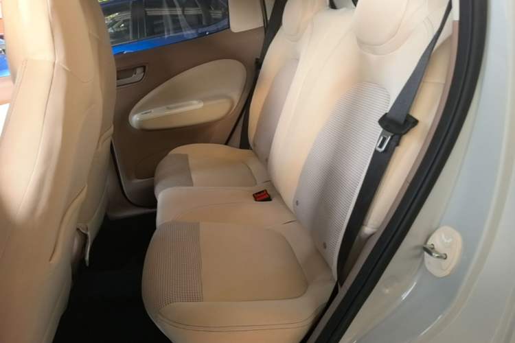 Used Wuling Hongguang MINIEV 2025 Four-Door Version Advanced Edition Left Rear Seat