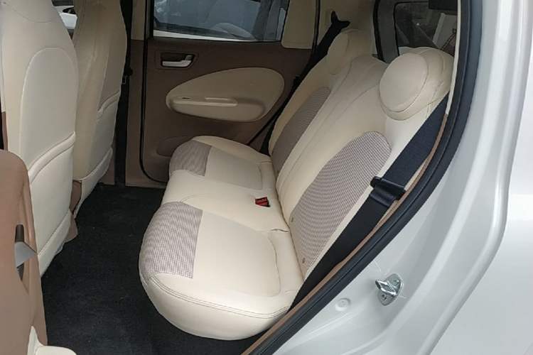 Used Wuling Hongguang MINIEV 2025 Four-Door Version Advanced Edition Left Rear Seat