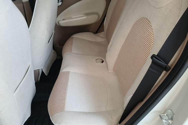 Used Wuling Hongguang MINIEV 2025 Four-Door Version Advanced Edition Left Rear Seat