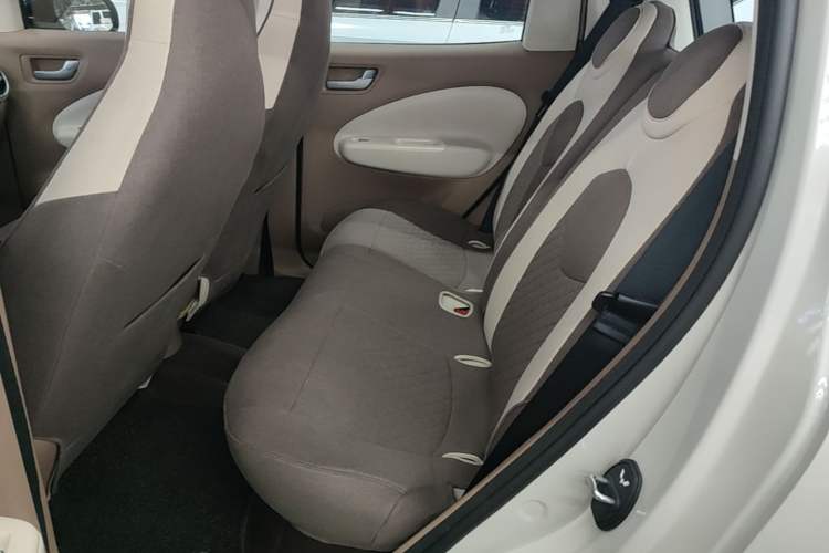 Used Wuling Hongguang MINIEV 2025 Four-Door Version Advanced Edition Left Rear Seat