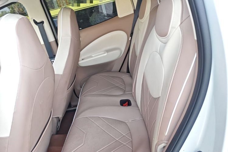 Used Wuling Hongguang MINIEV 2025 Four-Door Version Advanced Edition Left Rear Seat