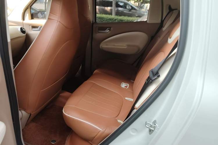 Used Wuling Hongguang MINIEV 2025 Four-Door Version Advanced Edition Left Rear Seat