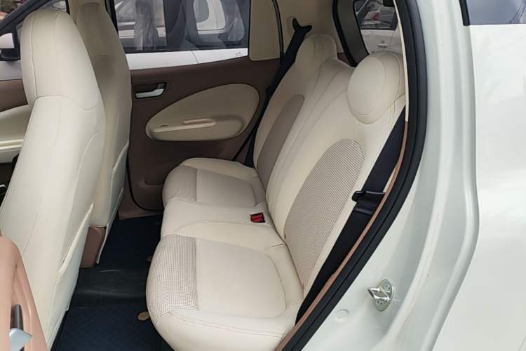 Used Wuling Hongguang MINIEV 2025 Four-Door Version Premium Edition Left Rear Seat