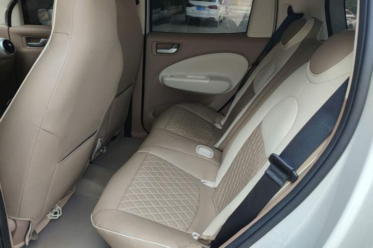 Used Wuling Hongguang MINIEV 2025 Four-Door Version Advanced Edition Left Rear Seat