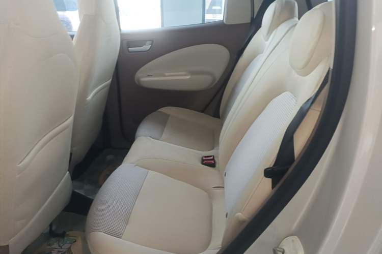 Used Wuling Hongguang MINIEV 2025 Four-Door Version Advanced Edition Left Rear Seat
