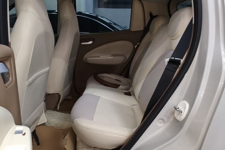 Used Wuling Hongguang MINIEV 2025 Four-Door Version Advanced Edition Left Rear Seat
