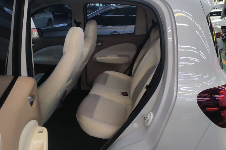 Used Wuling Hongguang MINIEV 2025 Four-Door Version Advanced Edition Left Rear Seat