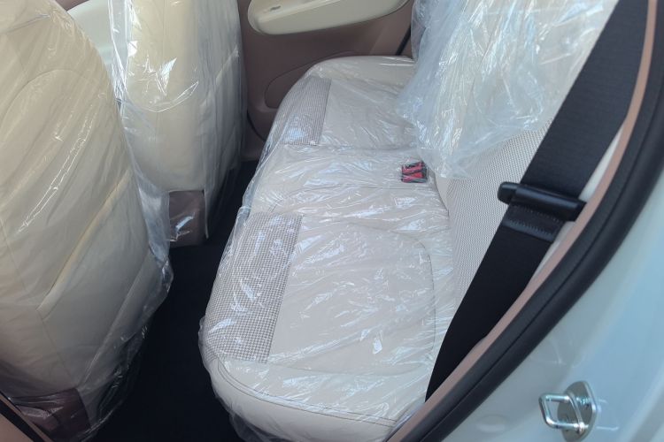Used Wuling Hongguang MINIEV 2025 Four-Door Version Advanced Edition Left Rear Seat