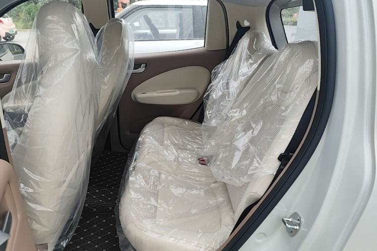 Used Wuling Hongguang MINIEV 2025 Four-Door Version Advanced Edition Left Rear Seat