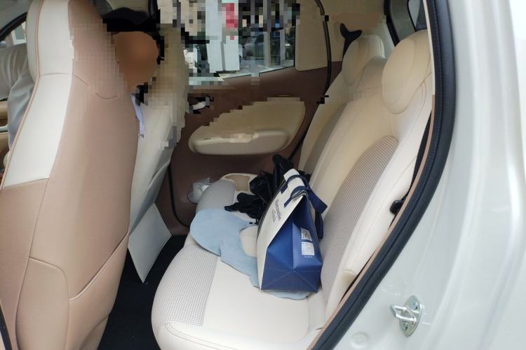 Used Wuling Hongguang MINIEV 2025 Four-Door Version Advanced Edition Left Rear Seat