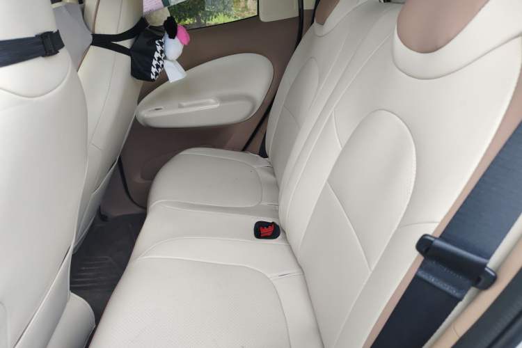Used Wuling Hongguang MINIEV 2025 Four-Door Version Advanced Edition Left Rear Seat