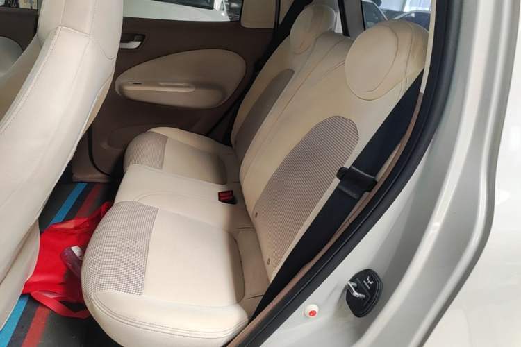 Used Wuling Hongguang MINIEV 2025 Four-Door Version Advanced Edition Left Rear Seat