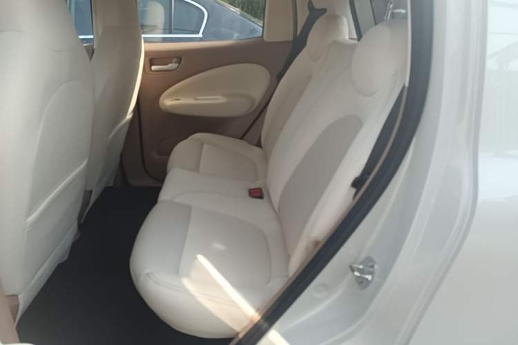 Used Wuling Hongguang MINIEV 2025 Four-Door Version Advanced Edition Left Rear Seat