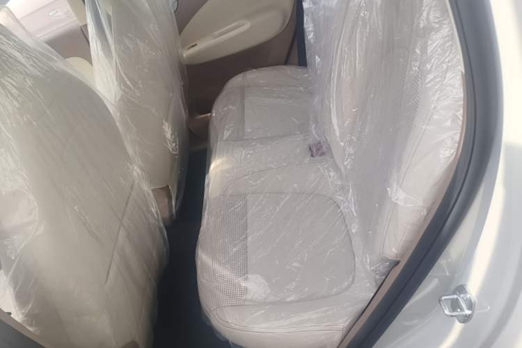 Used Wuling Hongguang MINIEV 2025 Four-Door Version Advanced Edition Left Rear Seat