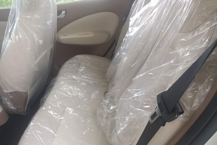 Used Wuling Hongguang MINIEV 2025 Four-Door Version Advanced Edition Left Rear Seat