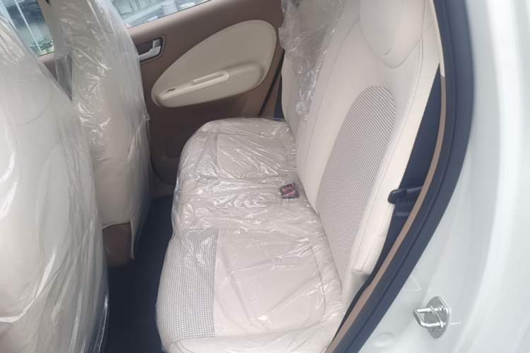 Used Wuling Hongguang MINIEV 2025 Four-Door Version Advanced Edition Left Rear Seat