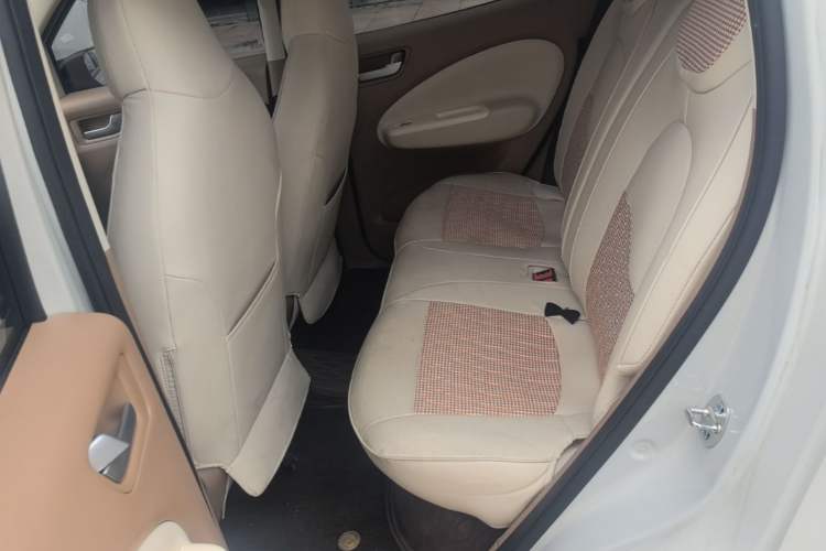Used Wuling Hongguang MINIEV 2025 Four-Door Version Advanced Edition Left Rear Seat