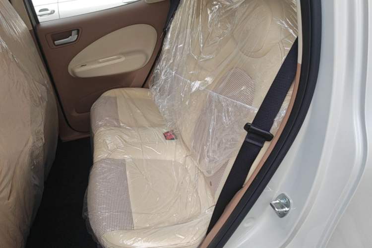 Used Wuling Hongguang MINIEV 2025 Four-Door Version Advanced Edition Left Rear Seat