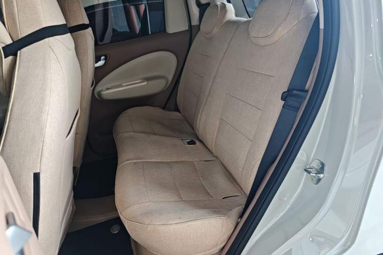 Used Wuling Hongguang MINIEV 2025 Four-Door Version Advanced Edition Left Rear Seat