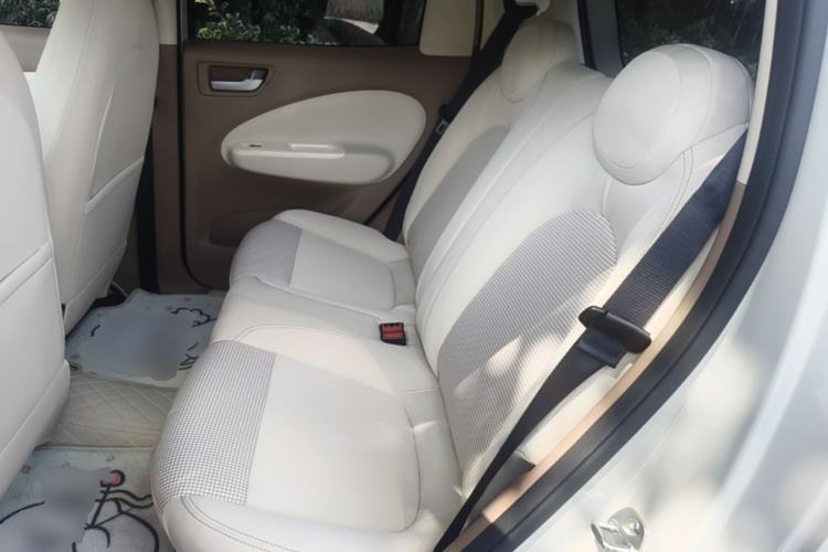 Used Wuling Hongguang MINIEV 2025 Four-Door Version Advanced Edition Left Rear Seat