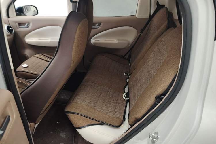 Used Wuling Hongguang MINIEV 2025 Four-Door Version Premium Edition Left Rear Seat
