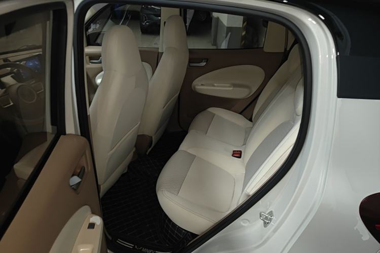 Used Wuling Hongguang MINIEV 2025 Four-Door Version Zhenxiang+ Edition Left Rear Seat