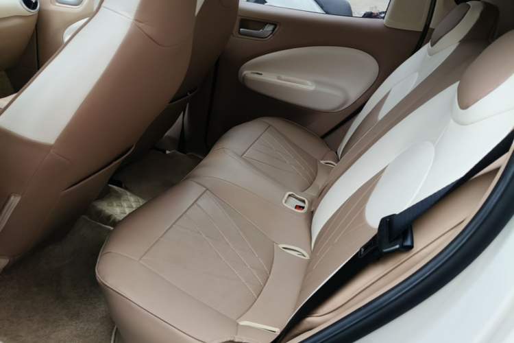 Used Wuling Hongguang MINIEV 2025 Four-Door Version Advanced Edition Left Rear Seat