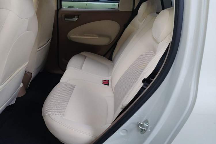 Used Wuling Hongguang MINIEV 2025 Four-Door Version Advanced Edition Left Rear Seat