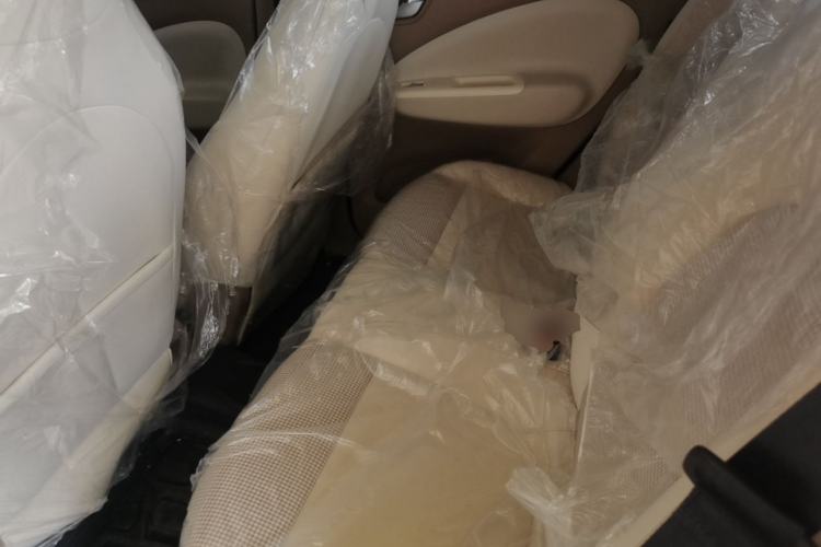 Used Wuling Hongguang MINIEV 2025 Four-Door Version Advanced Edition Left Rear Seat