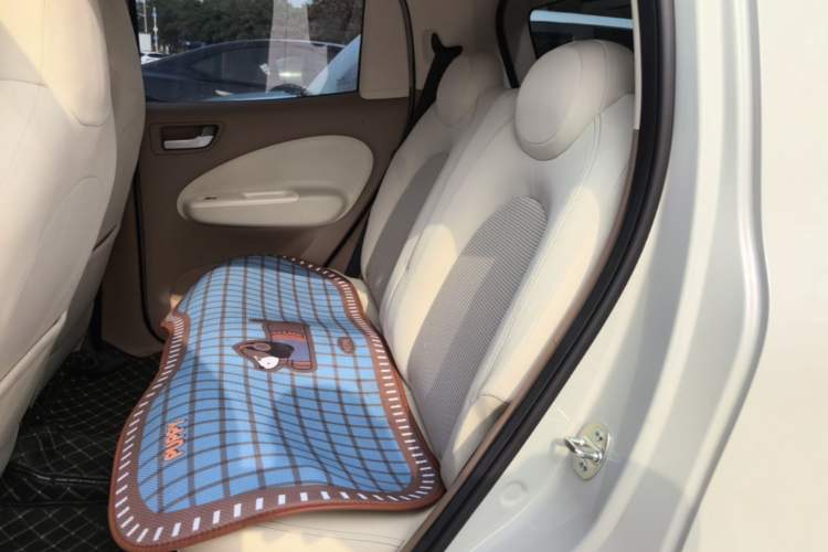 Used Wuling Hongguang MINIEV 2025 Four-Door Version Premium Edition Left Rear Seat