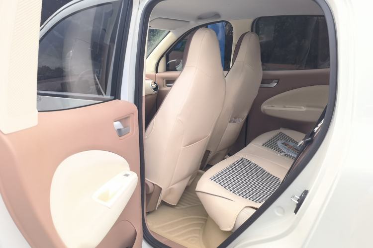 Used Wuling Hongguang MINIEV 2025 Four-Door Version Advanced Edition Left Rear Seat
