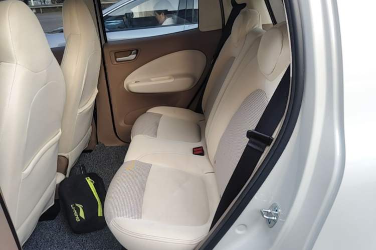Used Wuling Hongguang MINIEV 2025 Four-Door Version Advanced Edition Left Rear Seat