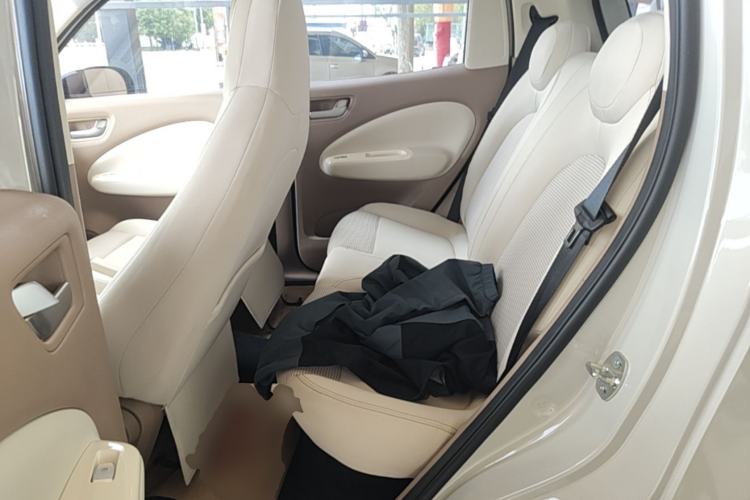 Used Wuling Hongguang MINIEV 2025 Four-Door Version Advanced Edition Left Rear Seat