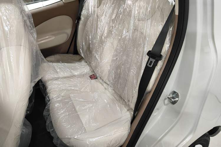 Used Wuling Hongguang MINIEV 2025 Four-Door Version Advanced Edition Left Rear Seat
