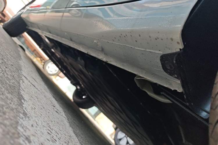 Used Wuling Hongguang MINIEV 2025 Four-Door Version Advanced Edition Left Side Sill