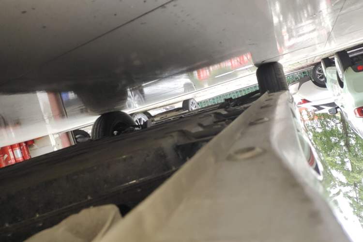 Used Wuling Hongguang MINIEV 2025 Four-Door Version Advanced Edition Left Side Sill