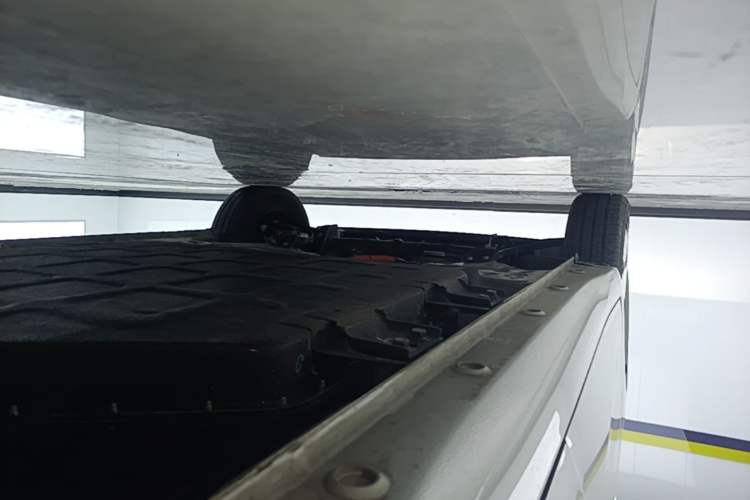 Used Wuling Hongguang MINIEV 2025 Four-Door Version 301km Zhenxiang+ Model Left Side Sill