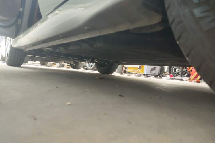 Used Wuling Hongguang MINIEV 2025 Four-Door Version Advanced Edition Left Side Sill