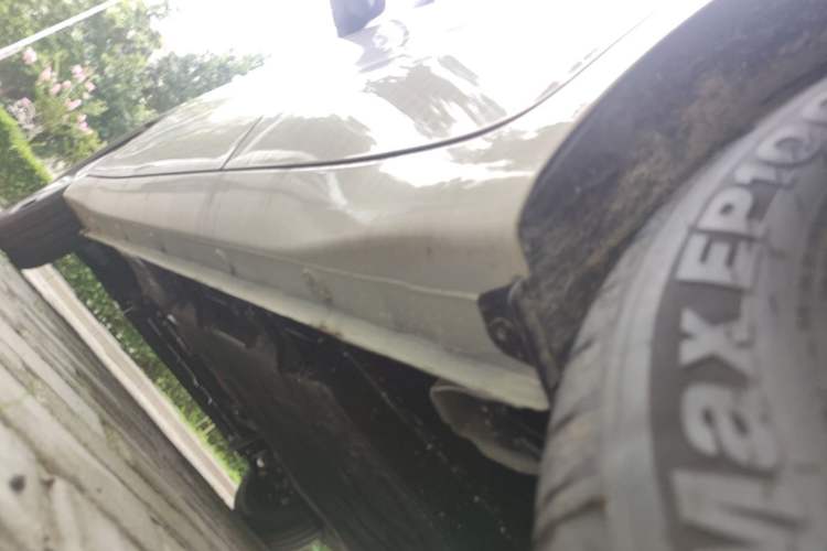 Used Wuling Hongguang MINIEV 2025 Four-Door Version Advanced Edition Left Side Sill