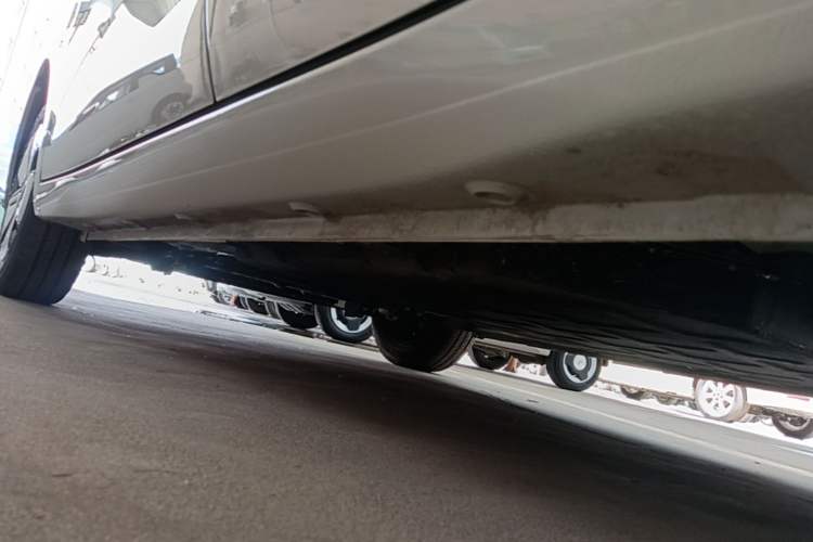 Used Wuling Hongguang MINIEV 2025 Four-Door Version Advanced Edition Left Side Sill