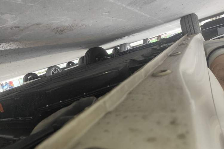 Used Wuling Hongguang MINIEV 2025 Four-Door Version Zhenxiang+ Edition Left Side Sill