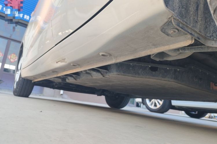 Used Wuling Hongguang MINIEV 2025 Four-Door Version Advanced Edition Left Side Sill