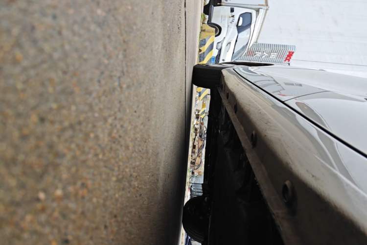 Used Wuling Hongguang MINIEV 2025 Four-Door Version Advanced Edition Left Side Sill