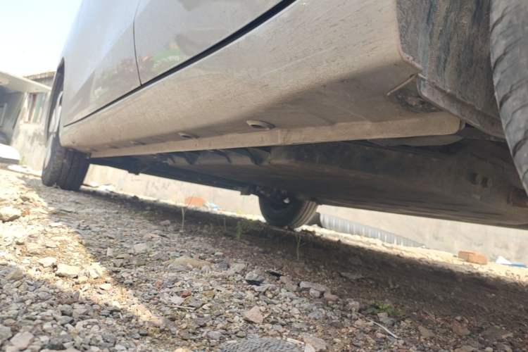 Used Wuling Hongguang MINIEV 2025 Four-Door Version Advanced Edition Left Side Sill