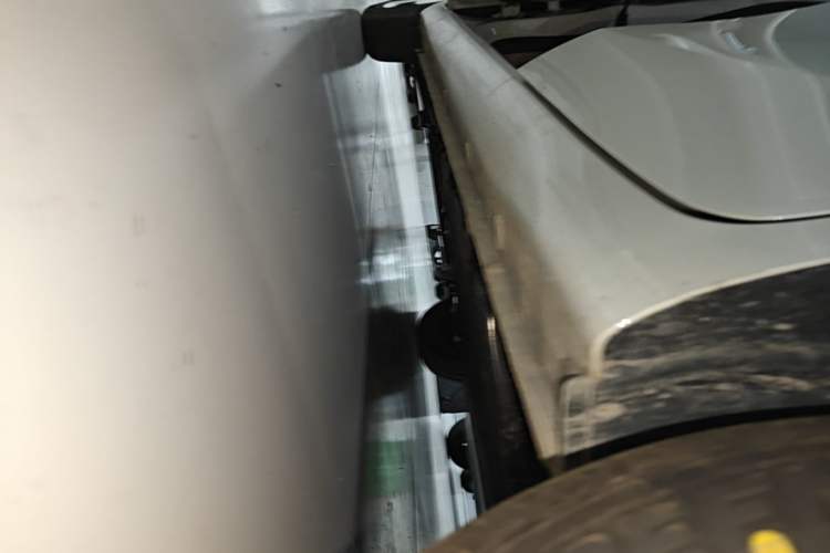 Used Wuling Hongguang MINIEV 2025 Four-Door Version Advanced Edition Left Side Sill