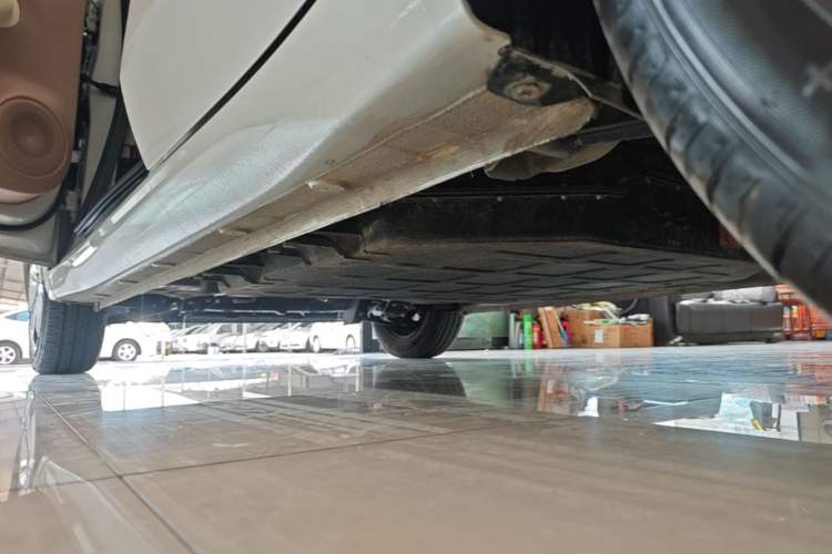Used Wuling Hongguang MINIEV 2025 Four-Door Version Advanced Edition Left Side Sill